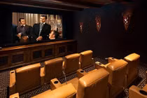 Những rạp chiếu phim trong nhà đắt đỏ cho đại gia