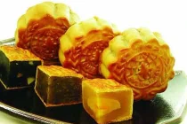 Bánh Trung thu nhồi nhân “cực độc“