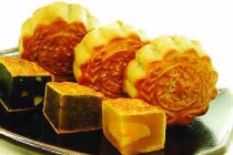 Bánh Trung thu nhồi nhân “cực độc“