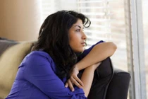 Sau họp lớp, nữ tiến sĩ suýt đi tu vì say nắng bạn cùng khóa