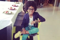 Giám đốc nhí 10 tuổi “gây bão” với thời trang thượng hạng