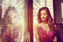 Soi gu thời trang của mỹ nhân “ẵm” giải Hoa hậu của các hoa hậu 2018