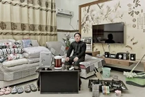 Hình ảnh sốc đại gia hai lúa sắm hàng online