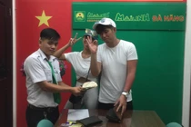 Tài xế taxi ở Đà Nẵng trả lại 932.000 Yên Nhật cho du khách bỏ quên trên xe