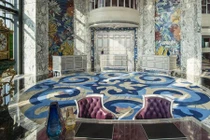 Báo Mỹ kinh ngạc vì khách sạn Việt Nam siêu sang