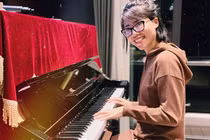 Thu nhập khủng của dàn nữ YouTuber nổi tiếng Việt Nam