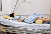 Không thể quan hệ tình dục, cô gái được tạo âm đạo từ niêm mạc miệng