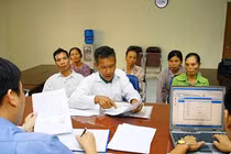 Không quay phim cán bộ tiếp dân nếu không được "cho phép"