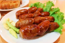 Không ngờ nước bạn Lào lại có nhiều món ăn hấp dẫn đến vậy