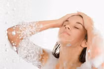 Những thói quen phổ biến khi tắm phá hoại ham muốn “chuyện ấy” 