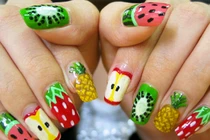 Cực quyến rũ mẫu móng tay trái cây cho ngày hè sôi động