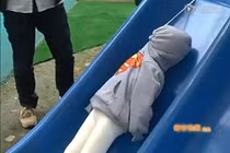 Cận cảnh mẫu áo khoác sát thủ có thể giết trẻ con