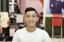 Ngắm gu thời trang giản dị của cầu thủ Văn Hậu