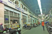 Cận cảnh chợ thuốc bán sỉ lớn nhất SG khiến ngành Y tế đau đầu