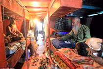 Bên trong khu nhà trọ siêu rẻ chỉ 9000 đồng/đêm