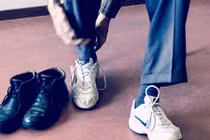 Đây là lý do không nên đi tất chật 