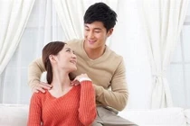 Nằng nặc ly hôn vì ghen tuông, 3 năm sau rớt nước mắt khi gặp lại vợ
