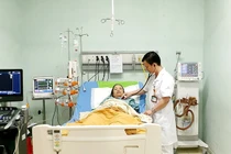 Kỳ tích truyền 30 lít máu giành giật sự sống cứu sản phụ thoát chết