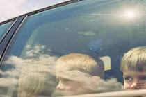 Học sinh lớp 1 trường GateWay tử vong: Ngạt khí bị nhốt trong ô tô thế nào?