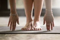 Yoga khỏa thân: khiêu dâm hay là luyện tập sức khỏe, giải phóng cơ thể?