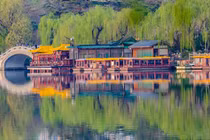 Vì sao nói: Hồ Đại Minh, rắn không xuất hiện, ếch nhái không kêu