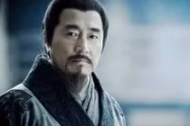 Uy danh của Tiêu Hà lớn đến nổi muốn tự bôi nhọ cũng không thành