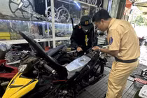 Hình ảnh công an Đồng Nai đột kích các lò độ xe trái phép