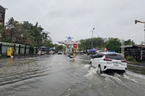 Nhiều tuyến phố TP Hải Dương bị ngập do mưa kéo dài