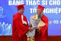 Có đặt trách nhiệm hình sự vụ ông Vương Tấn Việt dùng bằng giả?