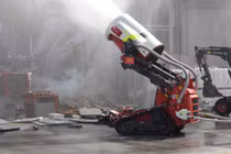 Cảnh robot cùng hơn 850 người diễn tập chữa cháy ở Hải Dương