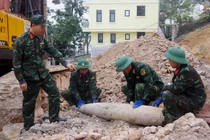 Quảng Ninh: Đào móng nhà, phát hiện quả bom nặng 230 kg