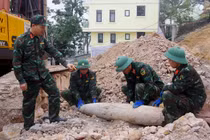 Quảng Ninh: Đào móng nhà, phát hiện quả bom nặng 230 kg