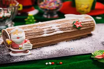 Cách làm bánh khúc cây đơn giản cho tiệc giáng sinh