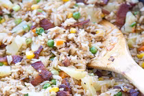 Cách làm cơm chiên thịt hun khói nhìn muốn ăn ngay