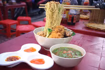 Điểm lại những món ăn du nhập khiến giới trẻ phát cuồng 2016