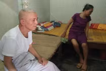 Bệnh nhân xóm chạy thận thức trắng đêm vì nắng nóng