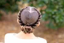 Những kiểu tóc hình trái tim hoàn hảo cho ngày Valentine