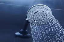 Lợi ích bất ngờ của việc tắm bằng nước lạnh