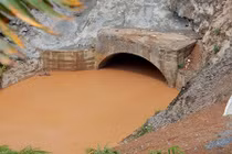 Sự cố thủy điện Sông Bung 2 do vỡ miệng cống dẫn dòng 