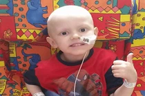 Em bé tàn tật vì bác sĩ nhầm ung thư là táo bón