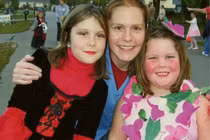 Quý bà ngực như “càng cua” vì phẫu thuật nâng ngực hỏng