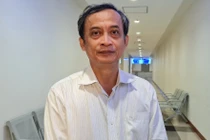 Học phí tăng quá cao có thể gây “sốc” cho sinh viên nghèo 