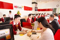 Ngân hàng Việt đua nhau mua cổ phiếu quỹ cứu giá chứng khoán, có khả quan?