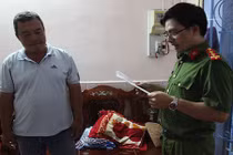 Bắt 3 thanh tra giao thông Cần Thơ làm luật 3,5 tỷ