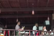 Tò mò khám phá cách uống cà phê độc đáo tại Myanmar