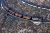 Video: 10 tuyến đường sắt nguy hiểm và đáng sợ nhất hành tinh