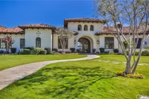 Bên trong biệt thự hoành tráng 200 tỷ Britney Spears đang rao bán