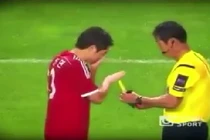 Lộ diện trọng tài hài hước nhất lịch sử bóng đá