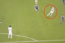 Top 10 cú sút có vận tốc khủng khiếp nhất trong bóng đá