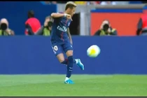 Video: Pha xử lý bóng điệu nghệ khiến người xem thích thú